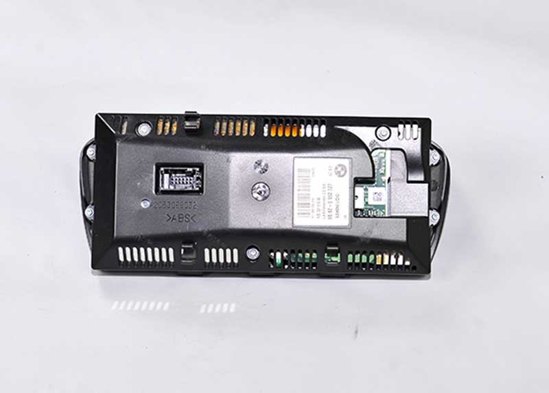 BMW Z SERİSİ ÇIKMA YEDEK PARÇA BMW ÇIKMA YEDEK PARÇA E60 5 SERİSİ EKRAN,